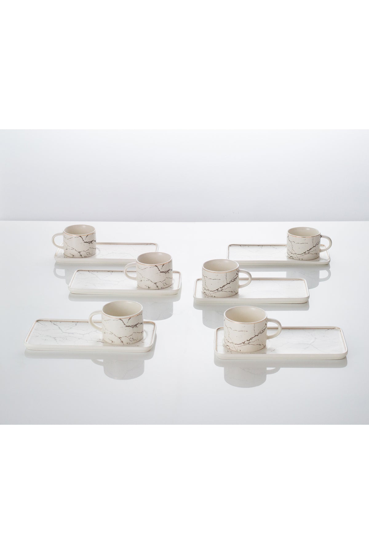 Set 6 Cești de cafea cu 6 farfurii lungi tip tavă, 200 ml, Porțelan – Alb marmorat