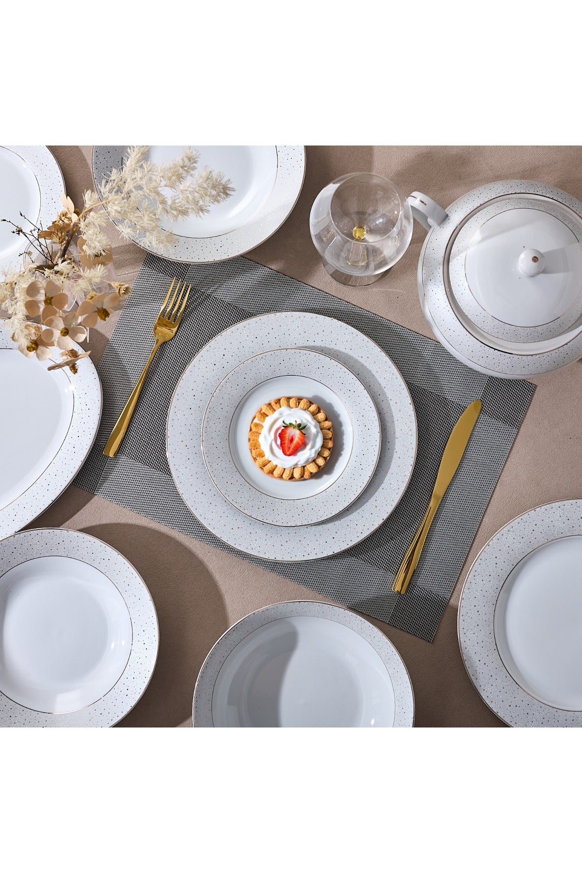 Serviciu de Masă 12 Persoane Golden Stardust din Porțelan, 64 Piese, Design Modern cu Puncte Aurii