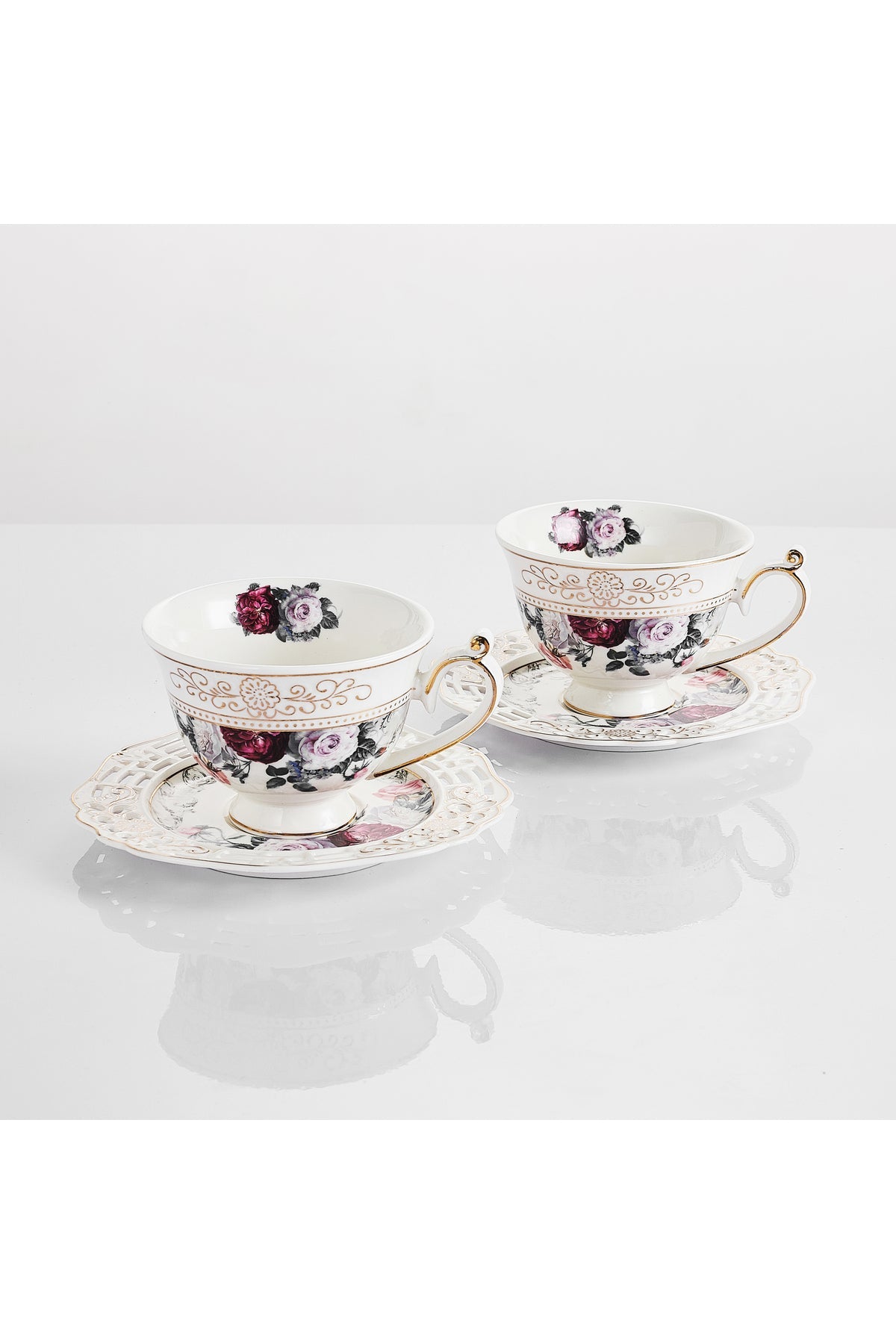 Set 2 cești cafea cu 2 farfurioare rotunde porțelan 200 ml – model floral elegant