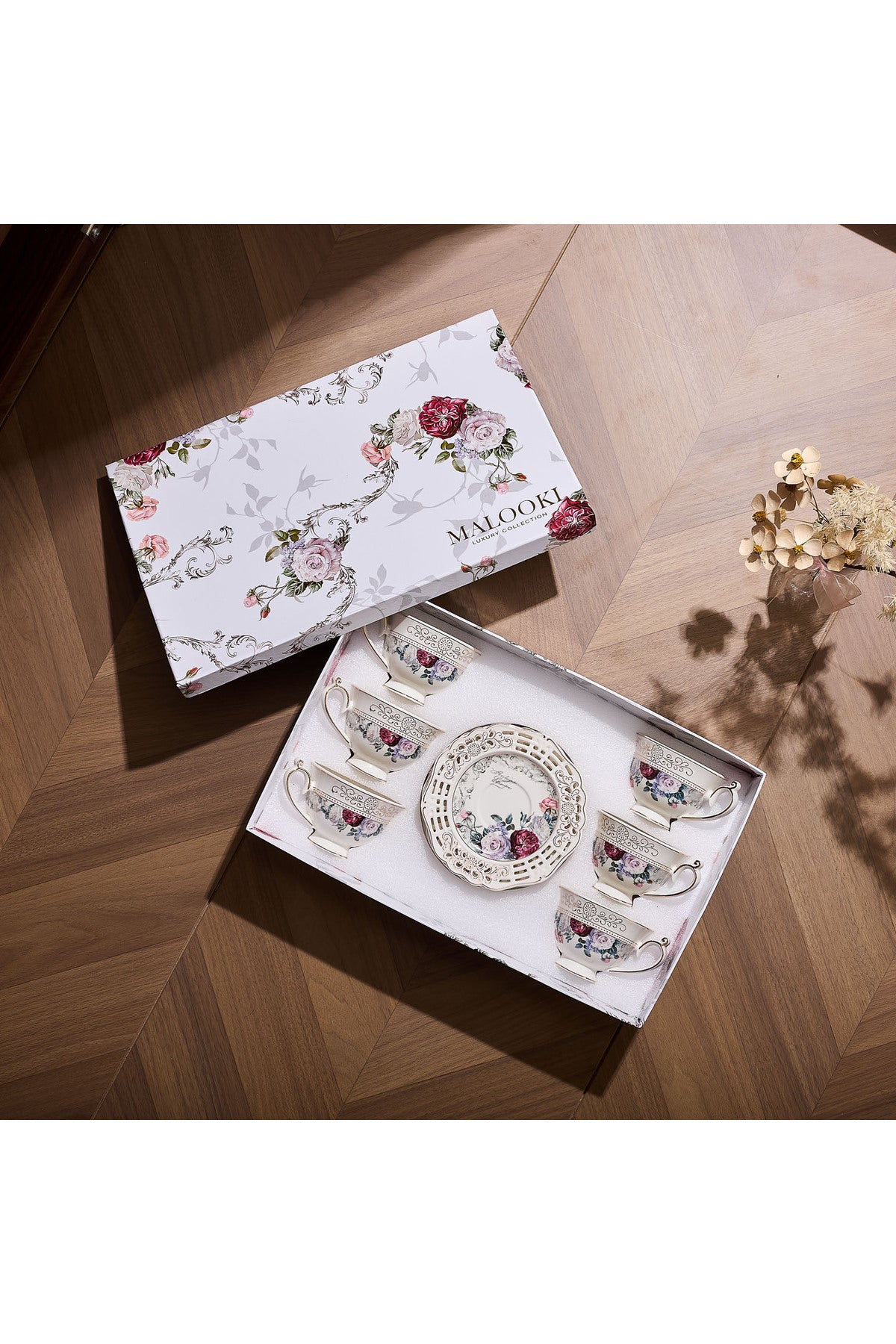 Set 6 cești espresso cu 6 farfurioare rotunde porțelan 90 ml – model floral elegant