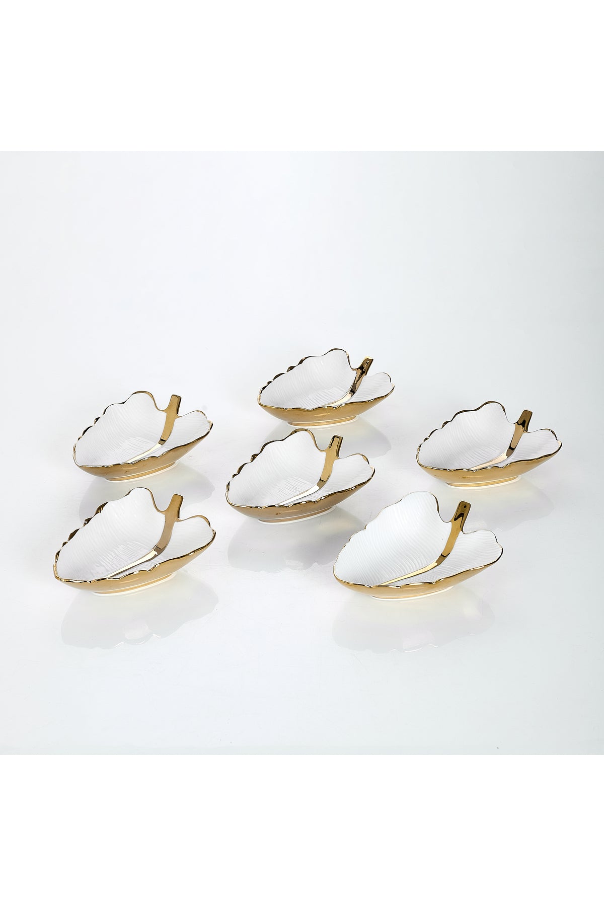 Set 6 Boluri Decorative Formă de Frunză din Porțelan Auriu