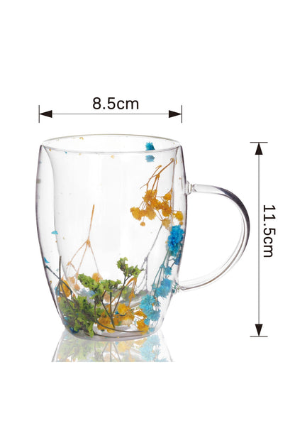 Cană din Sticlă cu Pereți Dubli "Riva" cu Flori Uscate Albastre și Galbene Naturale – 350 ml