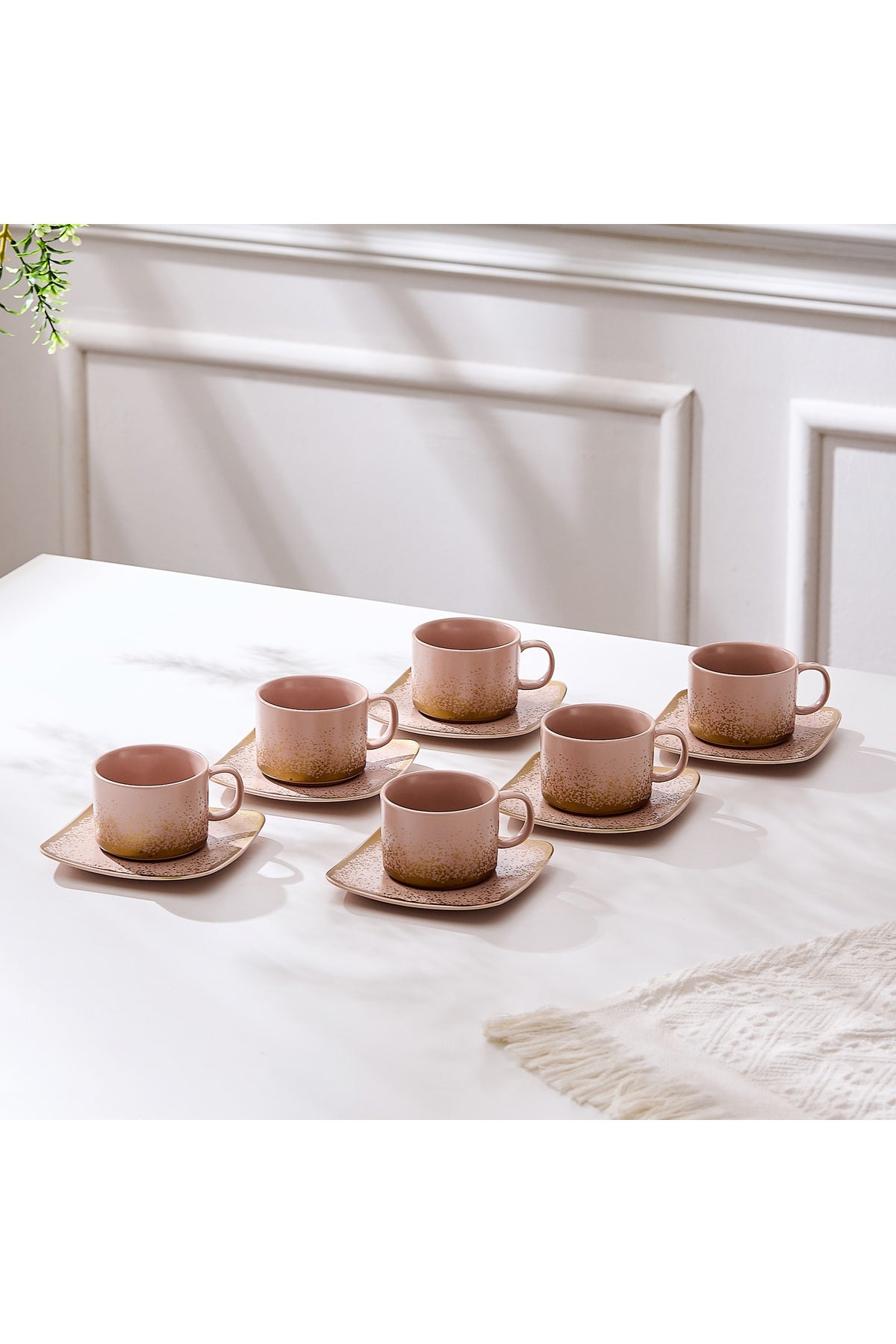 Set de 6 cești cu 6 farfurioare, 180 ml - Roz pal - Snowing Collection