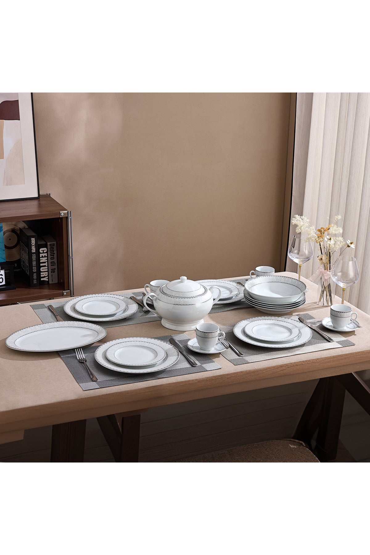 Serviciu de Masă 12 Persoane Silver Lace Heritage din Porțelan, 64 Piese, Design Broderie Clasică
