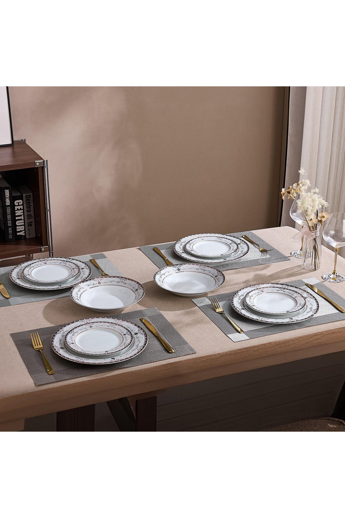 Serviciu de Masă 6 persoane Onyx Royal Gold din Porțelan , 18 Piese, Design Baroc Negru cu Aur
