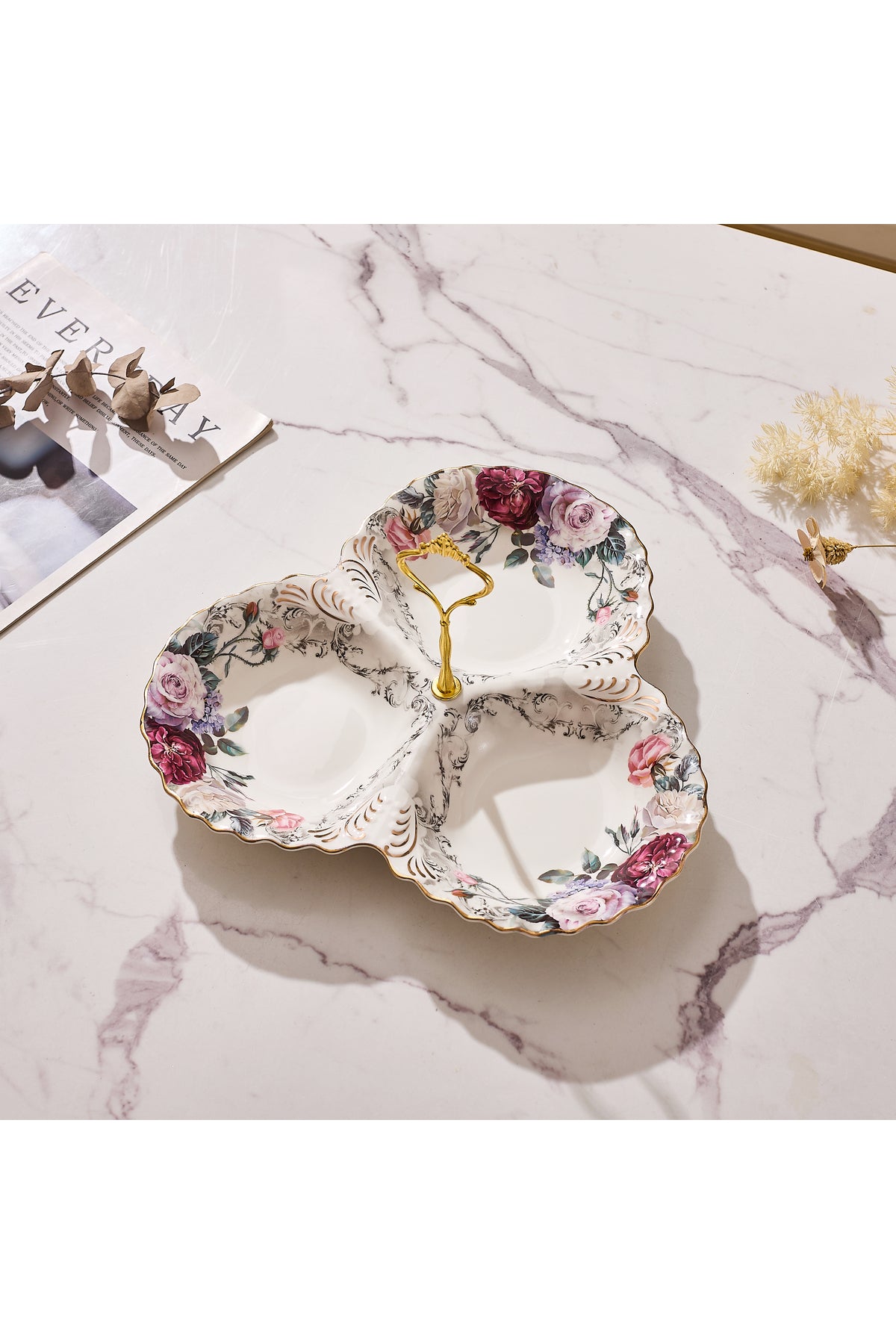 Platou compartimentat 3 secțiuni porțelan, model floral vintage, mâner auriu