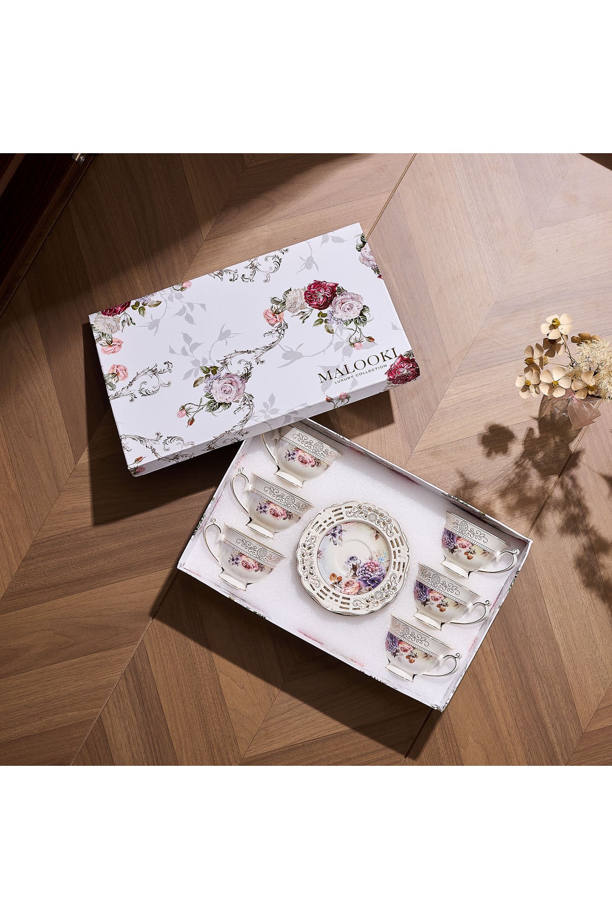 Set 6 cești espresso cu 6 farfurioare rotunde porțelan 90 ml – model floral elegant