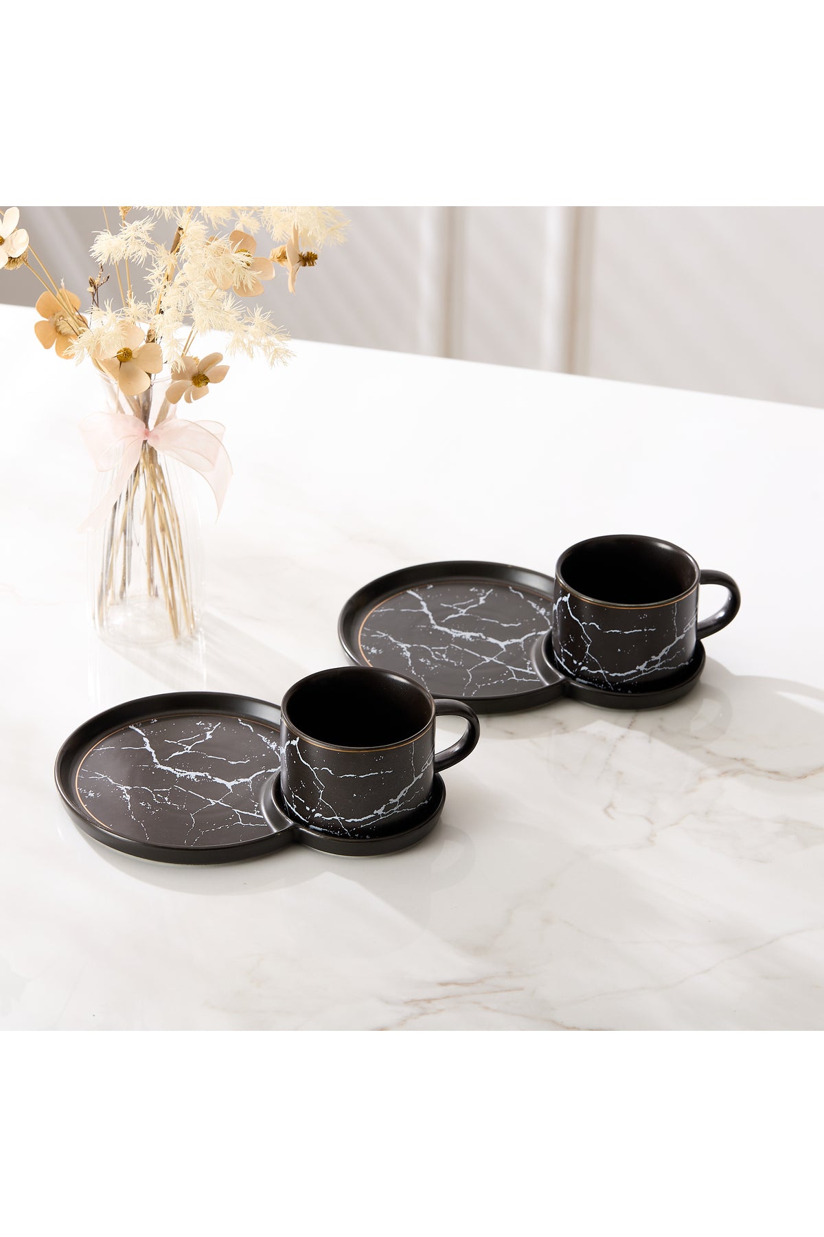 Set 2 cești de cafea din porțelan cu farfurioare duble pentru gustări, 180 ml - Negru