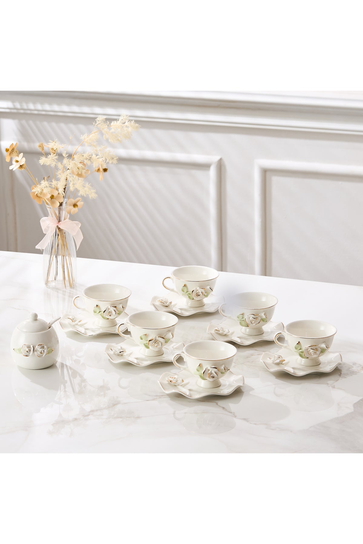 Set 6 cești de cafea din porțelan cu farfurioare și zaharniță,180 ml - decor floral în relief