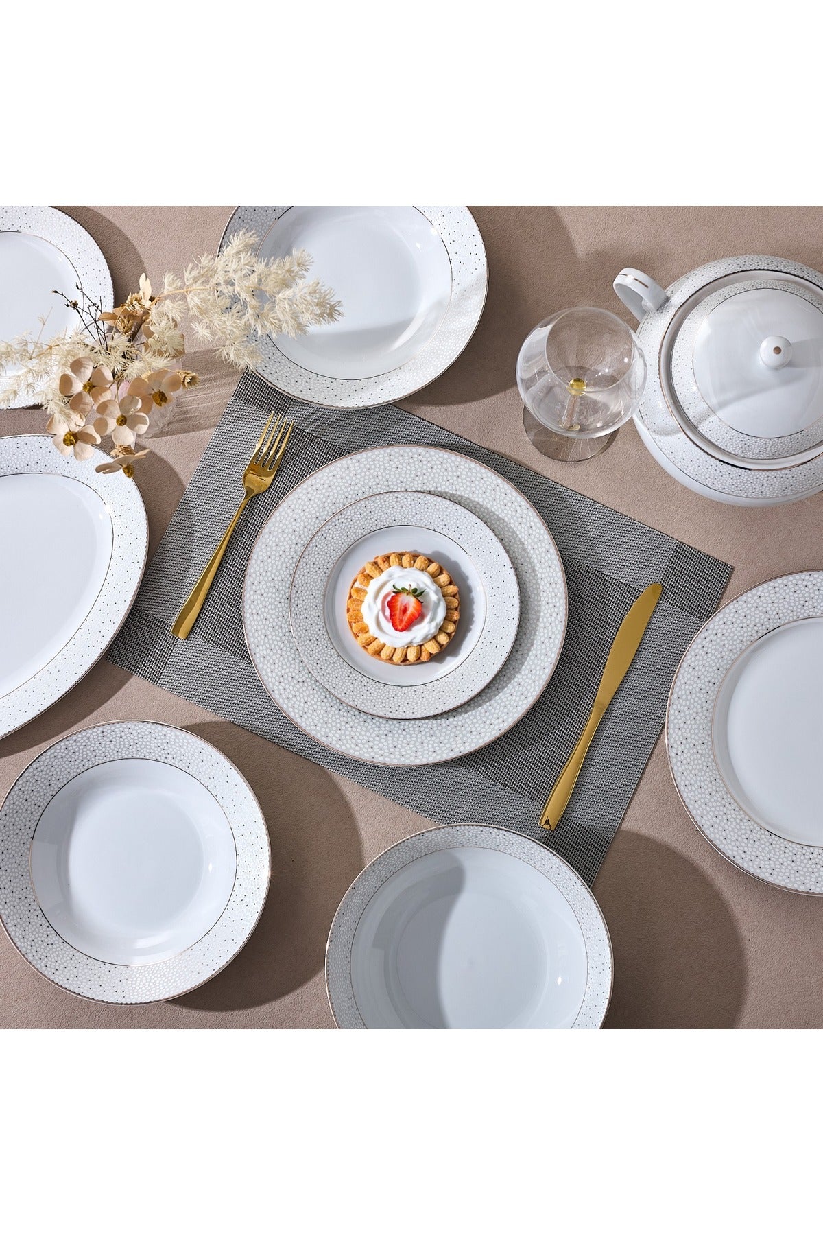 Serviciu de Masă 6 persoane Golden Stardust din Porțelan , 18 Piese, Design Modern cu Bordură Aurie