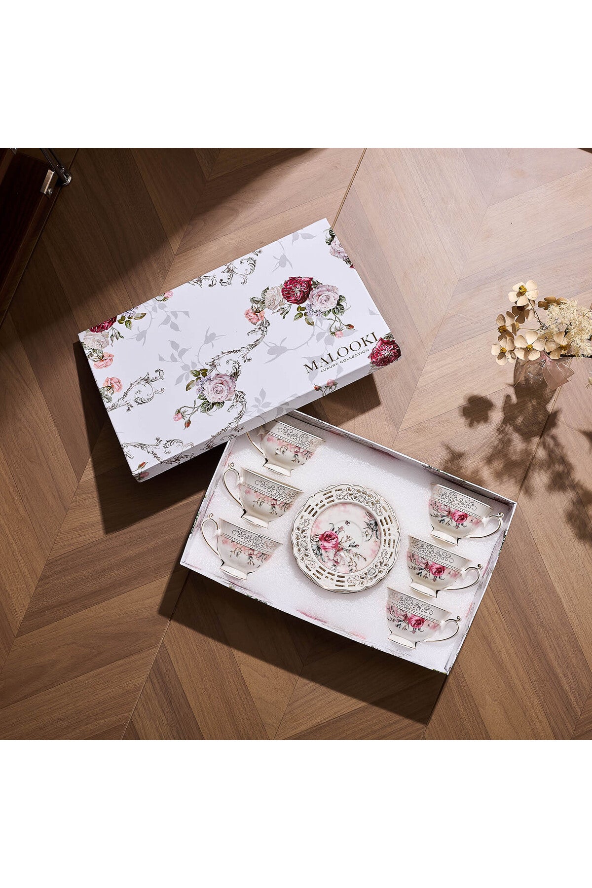 Set 6 cești espresso cu 6 farfurioare rotunde porțelan 90 ml – model floral elegant
