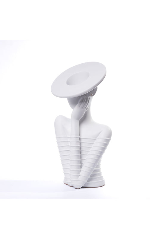 „Silent Elegance” – Statuetă modern-minimalistă cu pălărie – 27 cm