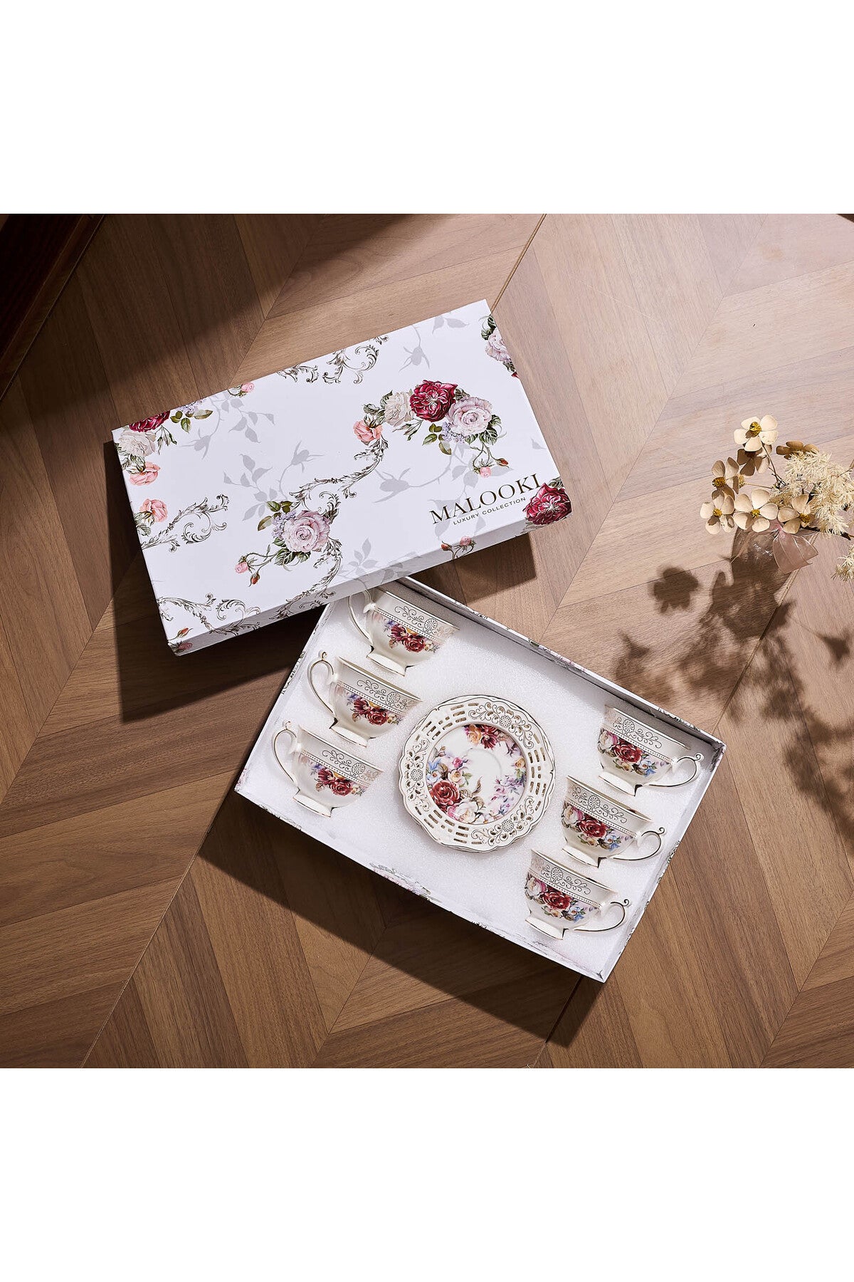 Set 6 cești espresso cu 6 farfurioare rotunde porțelan 90 ml – model floral elegant