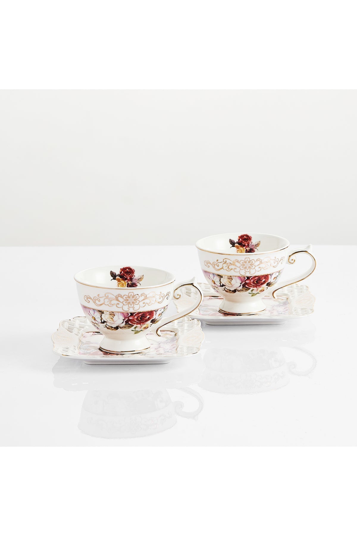 Set 2 cești cafea cu 2 farfurioare porțelan 200 ml – model floral elegant