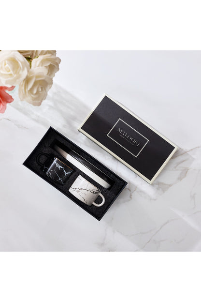 Set 2 cești espresso din porțelan cu farfurioare în formă de inimă - 90 ml