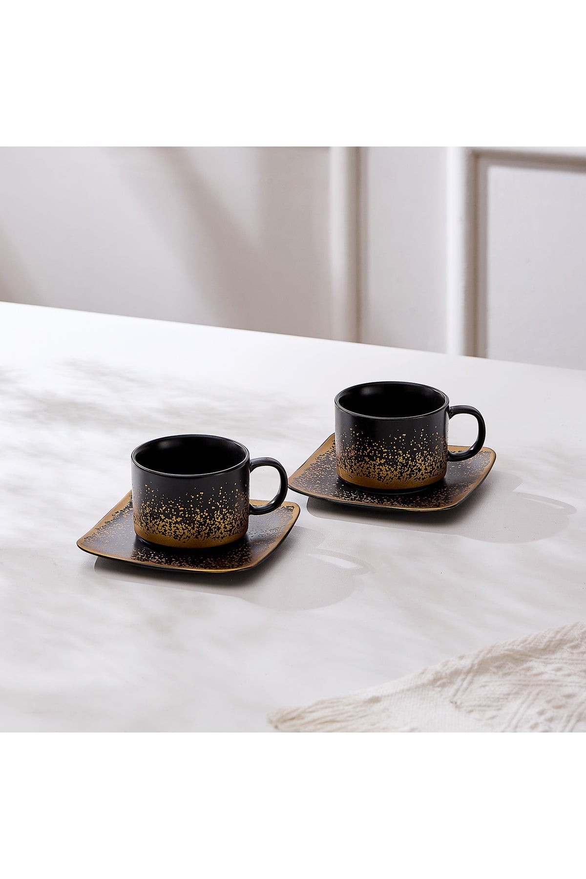 Set de 2 cești cu 2 farfurioare, 180 ml - Negru - Snowing Collection
