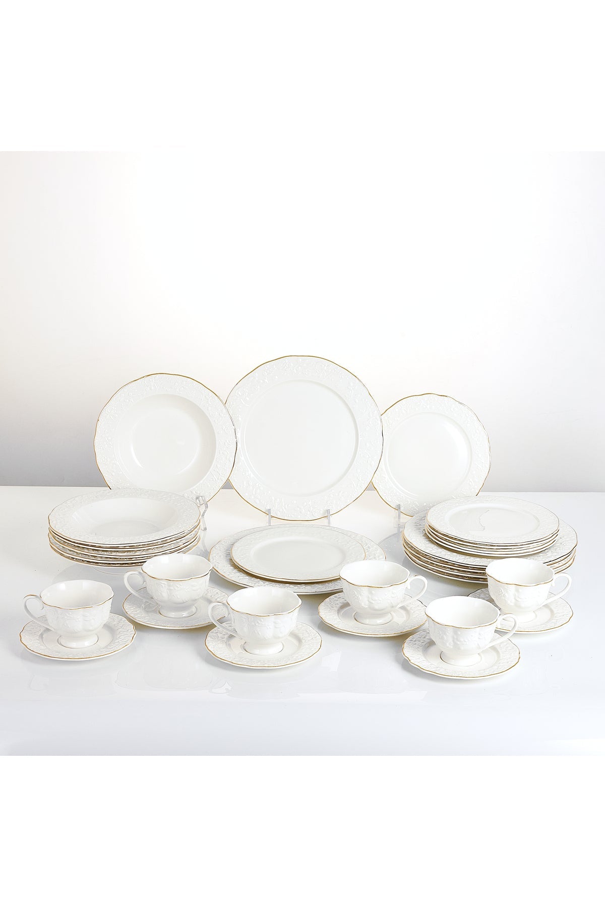 Serviciu de masă din porțelan30 piese Luxset farfurii și cești 6 persoane decor relief margine aurie