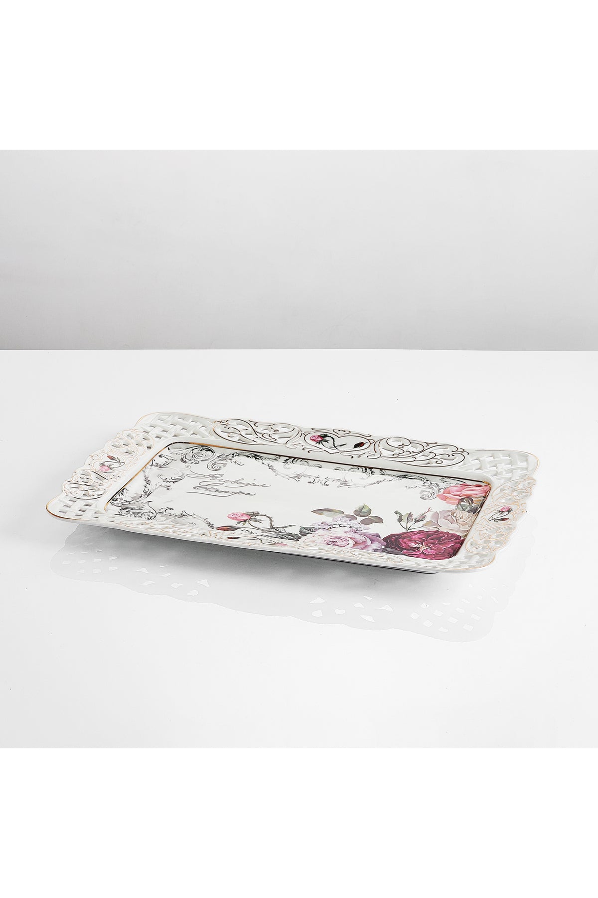 Tavă servire porțelan model floral vintage, margini dantelate decupate, 36 x 23 cm