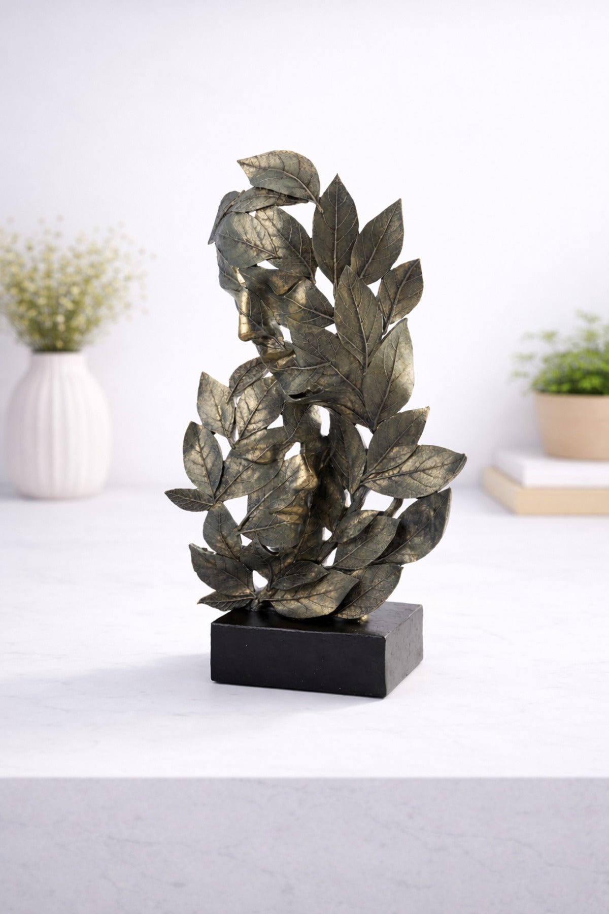 Statuetă Decorativă "Silhouette" cu Chip și Frunze în Finisaj Bronz – 39 cm
