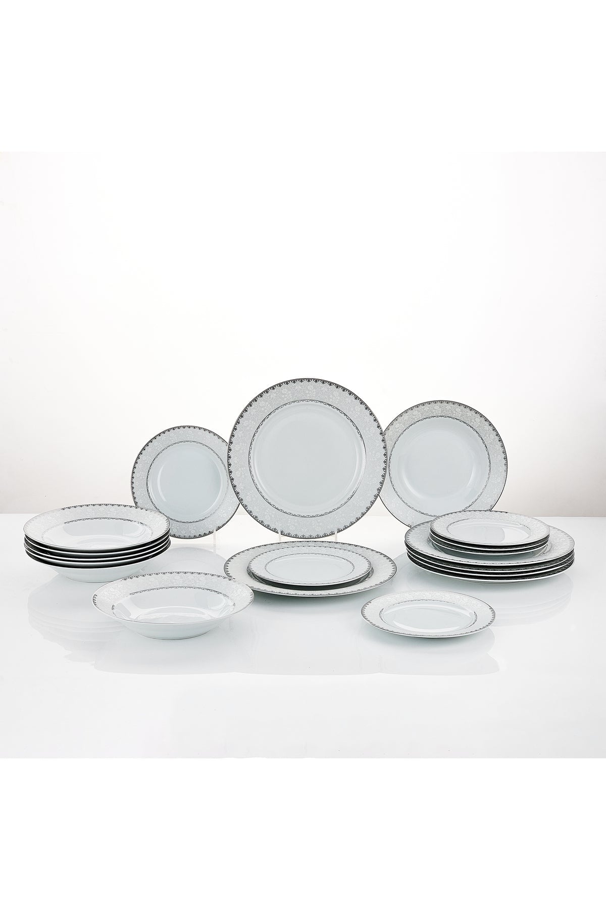 Serviciu de Masă 6 persoane Silver Lace Heritage din Porțelan , 18 Piese, Design Broderie Clasică