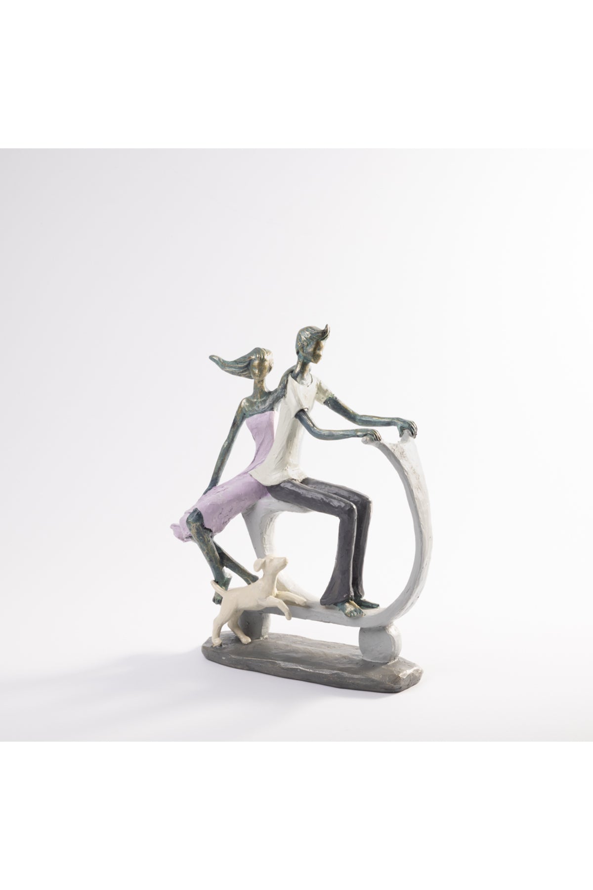 Statuetă Decorativă "Together Ride" cu Cuplu pe Scuter – 30 cm