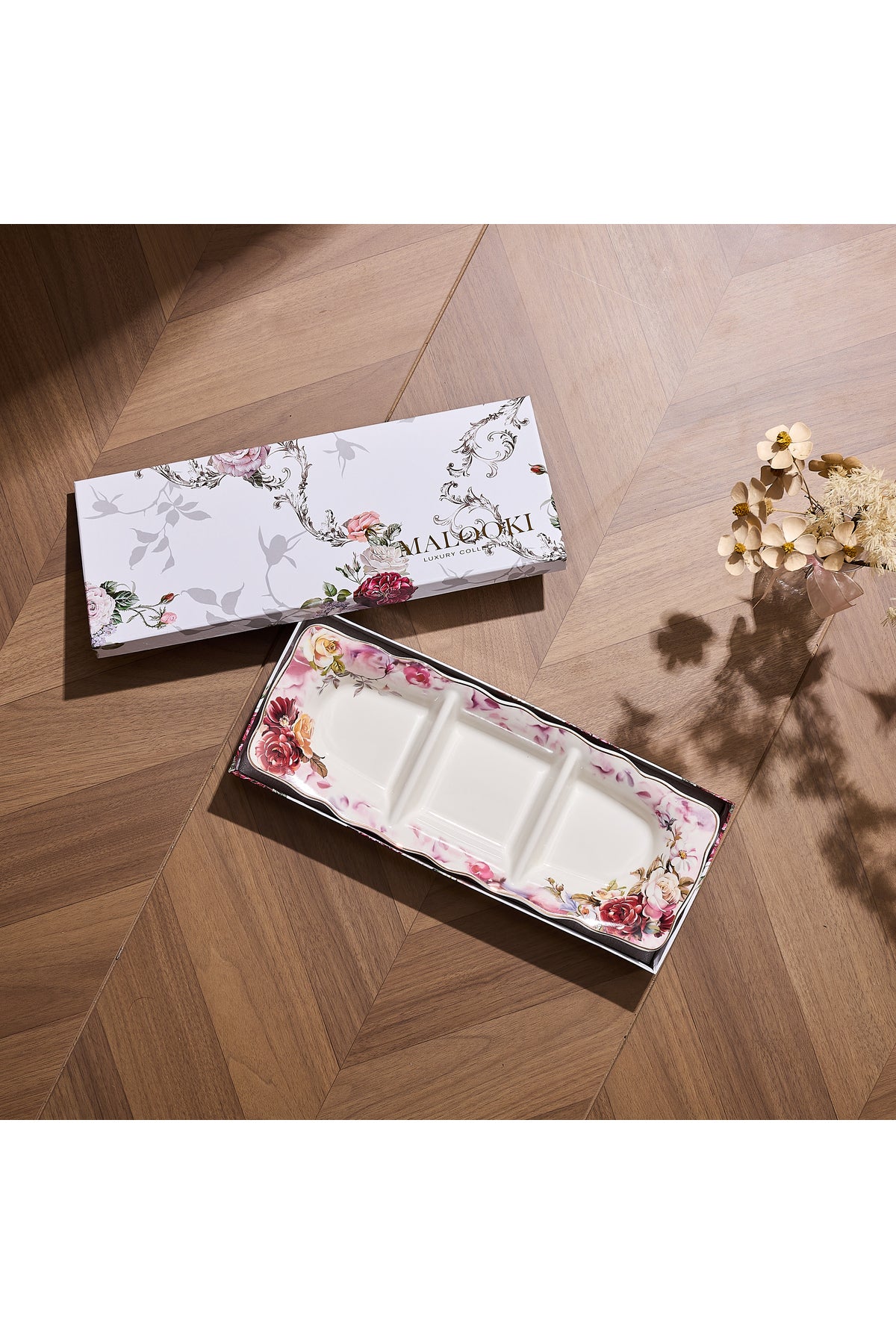 Platou compartimentat 3 secțiuni porțelan model floral vintage, 27 x 14.5 cm