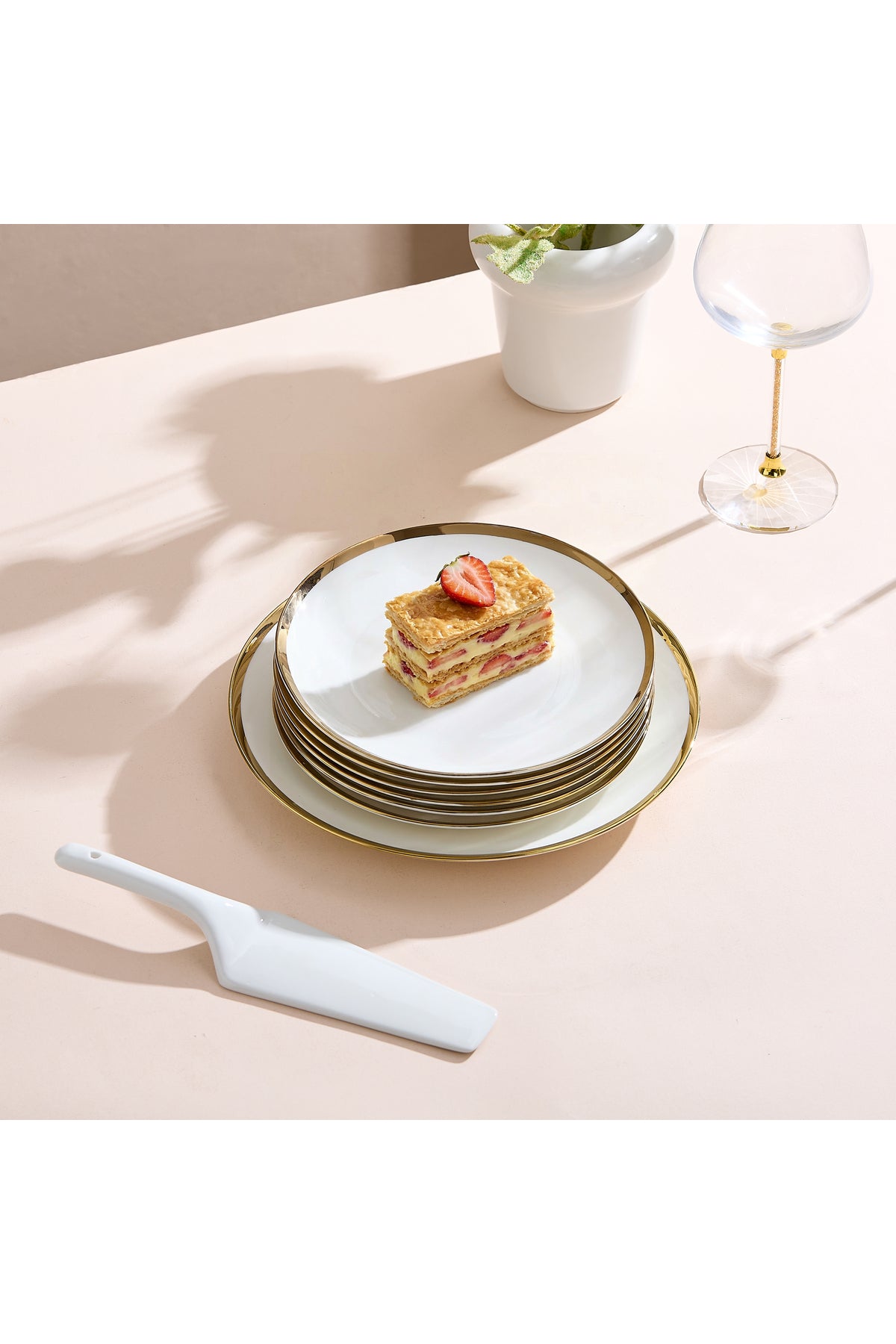 Set 6 persoane farfurii desert porțelan Aurel, bordură aurie lată, cu spatulă tort