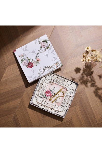 Platou etajat 2 niveluri porțelan, model floral vintage, tijă metalică aurie