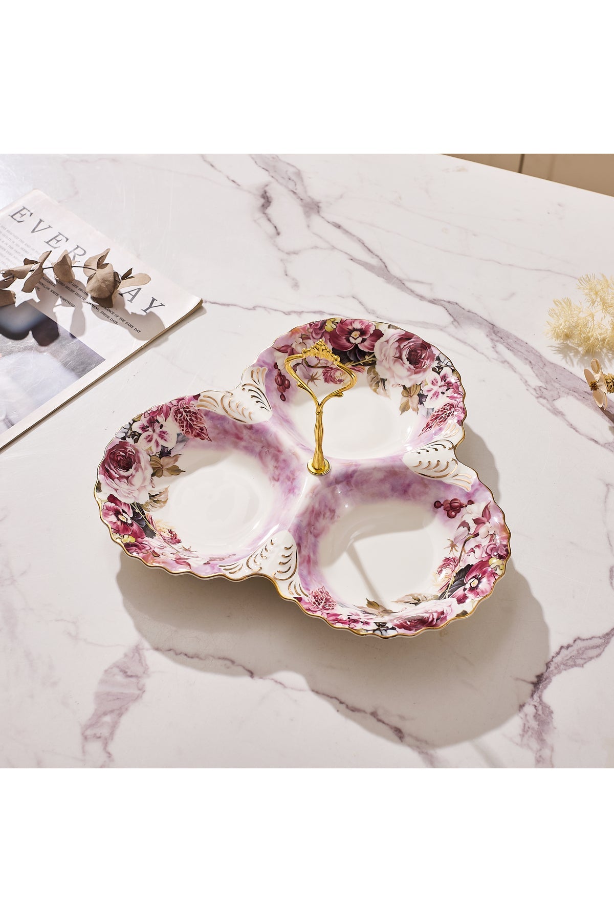 Platou compartimentat 3 secțiuni porțelan, model floral vintage, mâner auriu