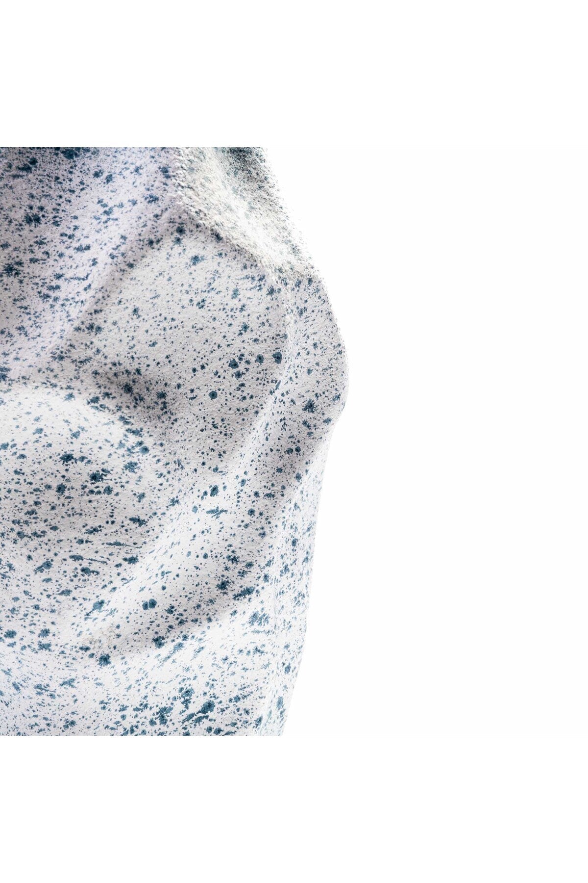 Vază Ceramică – Tonuri Albastre cu Design Abstract Ondulat - 20 cm