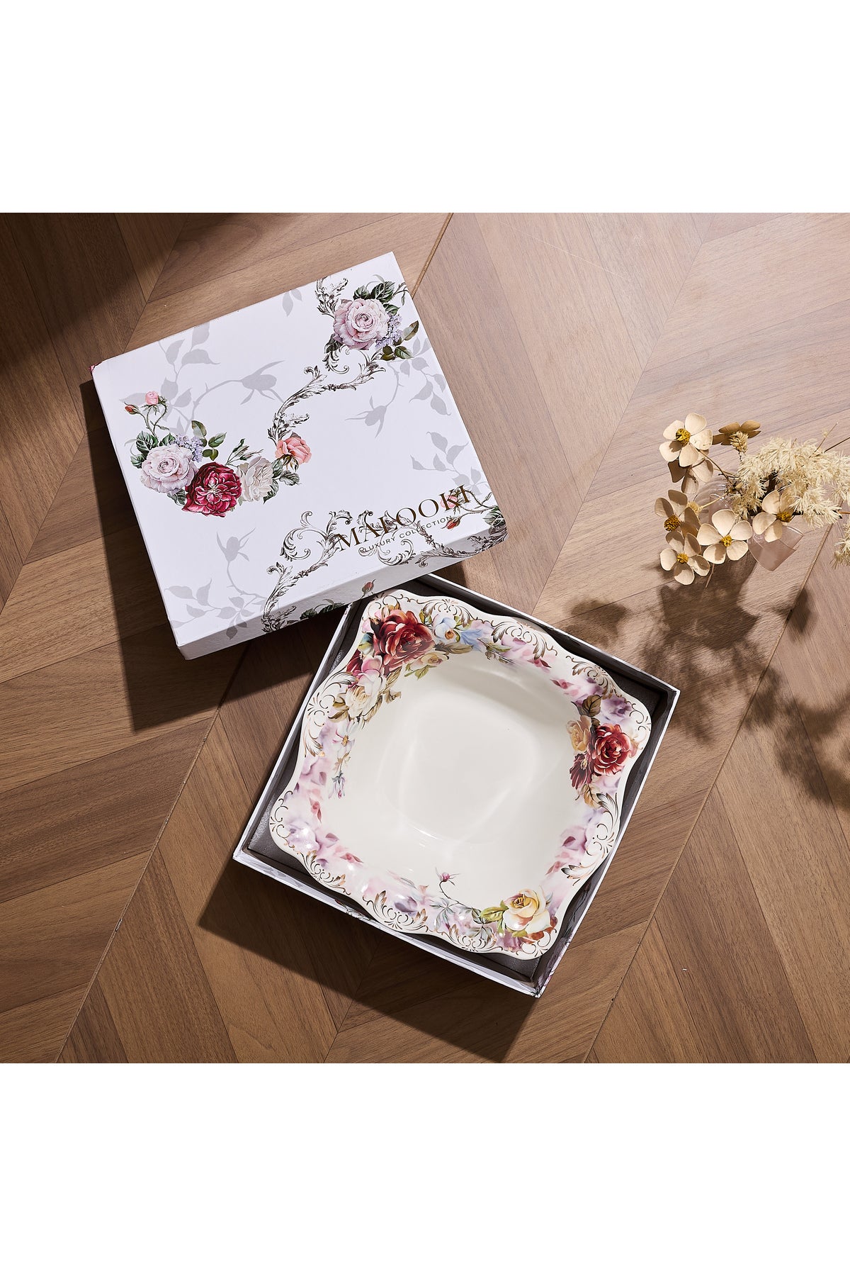 Bol porțelan model floral vintage, margini ondulate, 26.5 cm