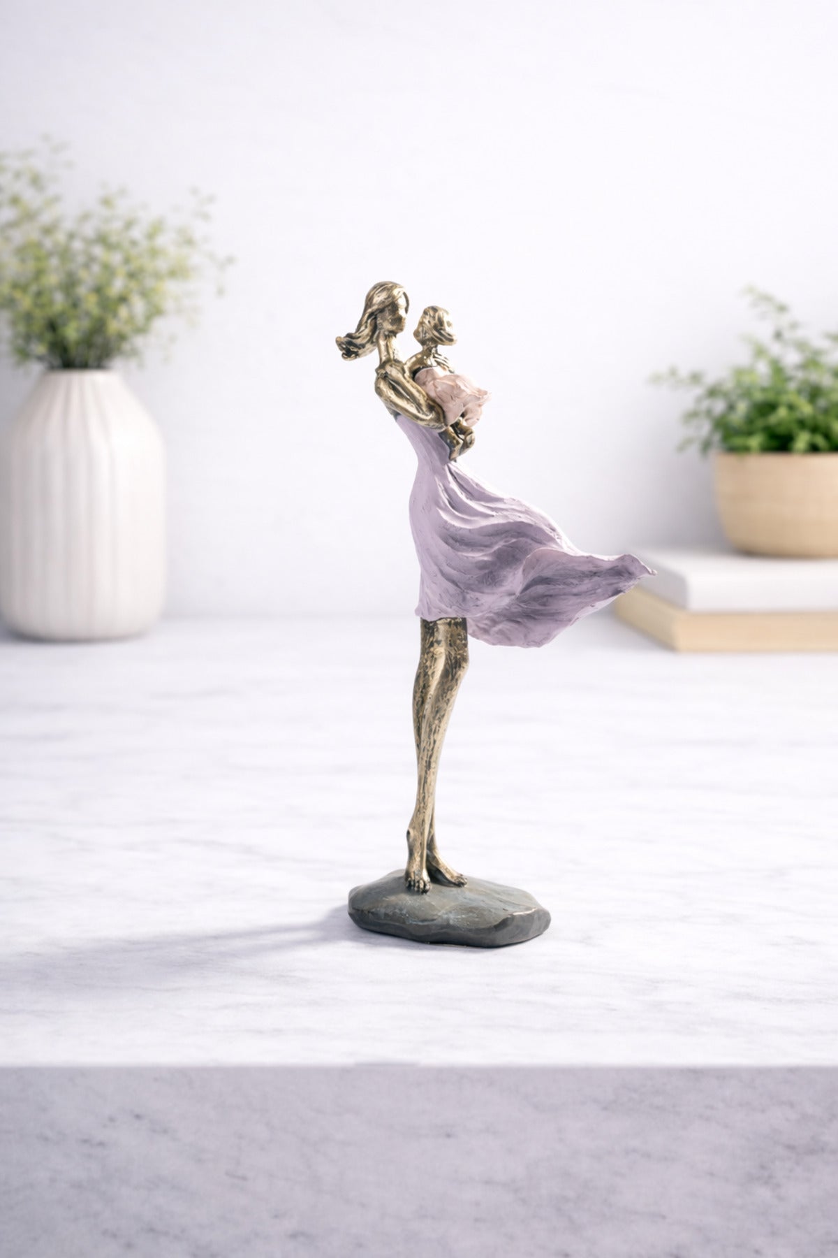 Figurină decorativă mamă cu copil, statuetă elegantă 31 cm